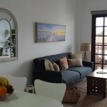 Apartamento Precioso Con Piscina Junto Al Mar