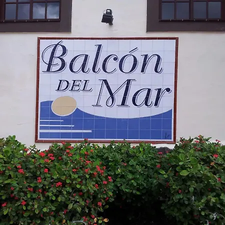Διαμέρισμα Precioso Con Piscina Junto Al Mar *