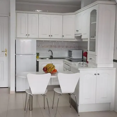 Precioso Con Piscina Junto Al Mar *