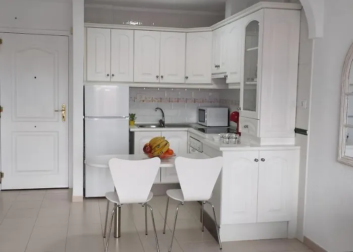 Precioso Con Piscina Junto Al Mar *