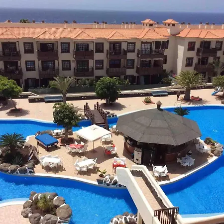 Precioso Con Piscina Junto Al Mar * طوستا ديل سيلونثيو